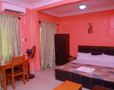 Hotel Luxury Room in Yaba, Lagos Nigeria