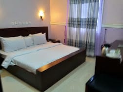 Gold Luxury Room 1 in Utopia Suite and Apartment in Enugu, Nigeria