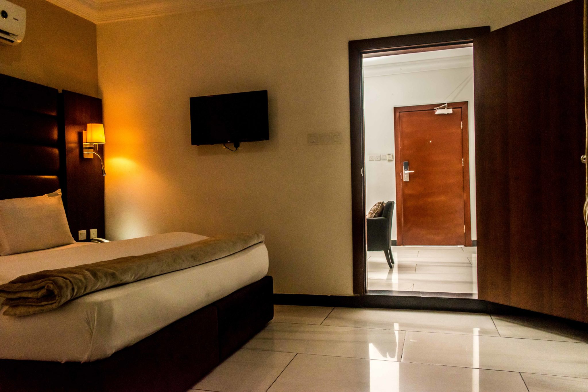 Granmelia Diplomatic Suite Bedroom