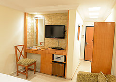 Hotel Deluxe Room in Surulere, Lagos Nigeria