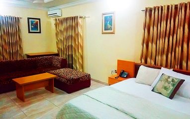 Hotel Presidential Suite in Surulere, Lagos Nigeria