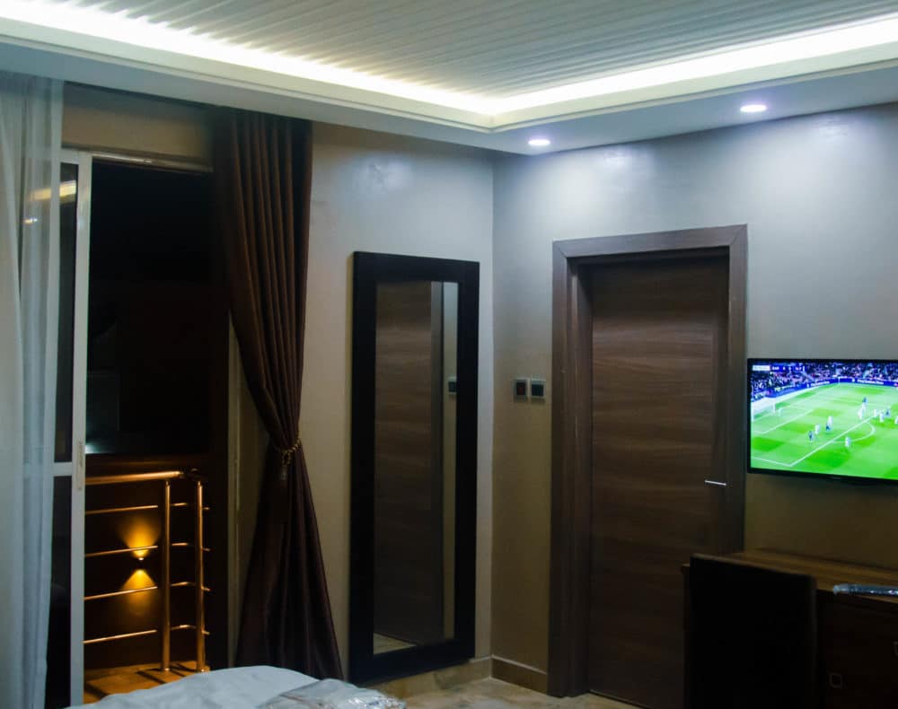 Hotel Standard Room In Surulere Nigeria
