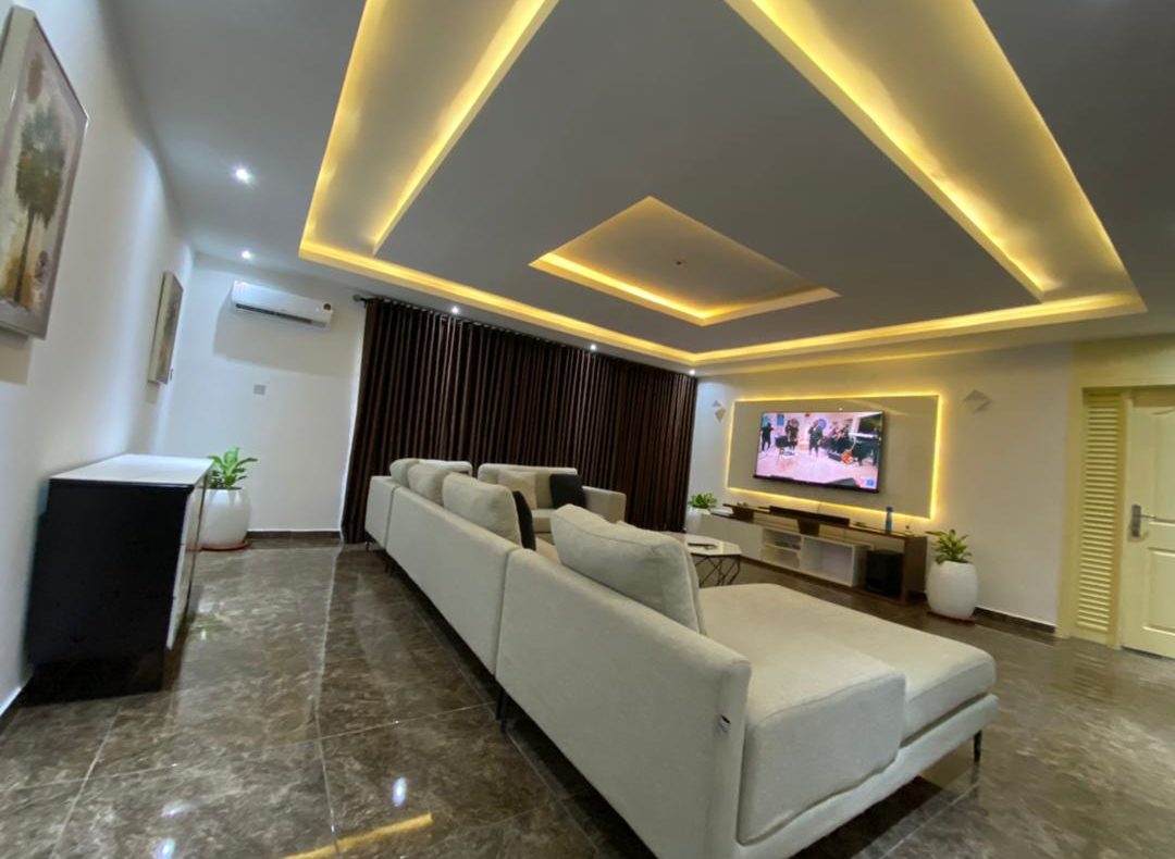A Contemporary 3 Bedroom Apartment At The Center Of Ikoyi Short Let In Lekki Nigeria