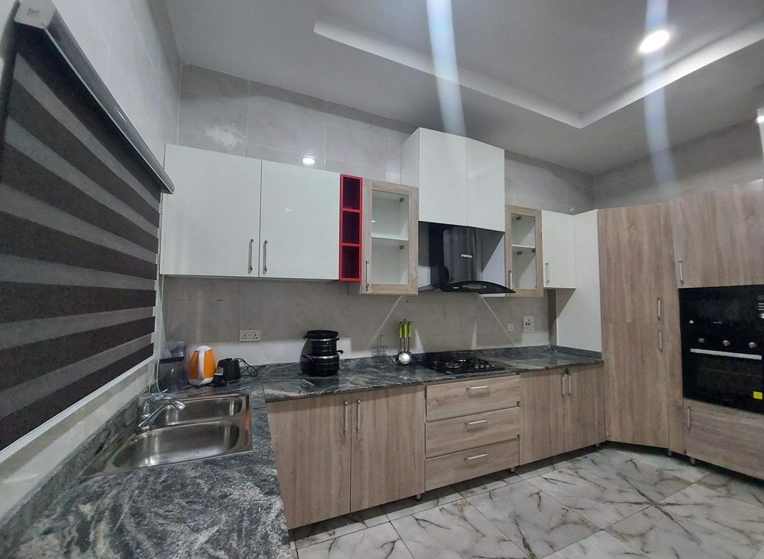 Luxury And Spacious 4 Bedroom Fully Serviced Terrace Short Let In Lekki Nigeria