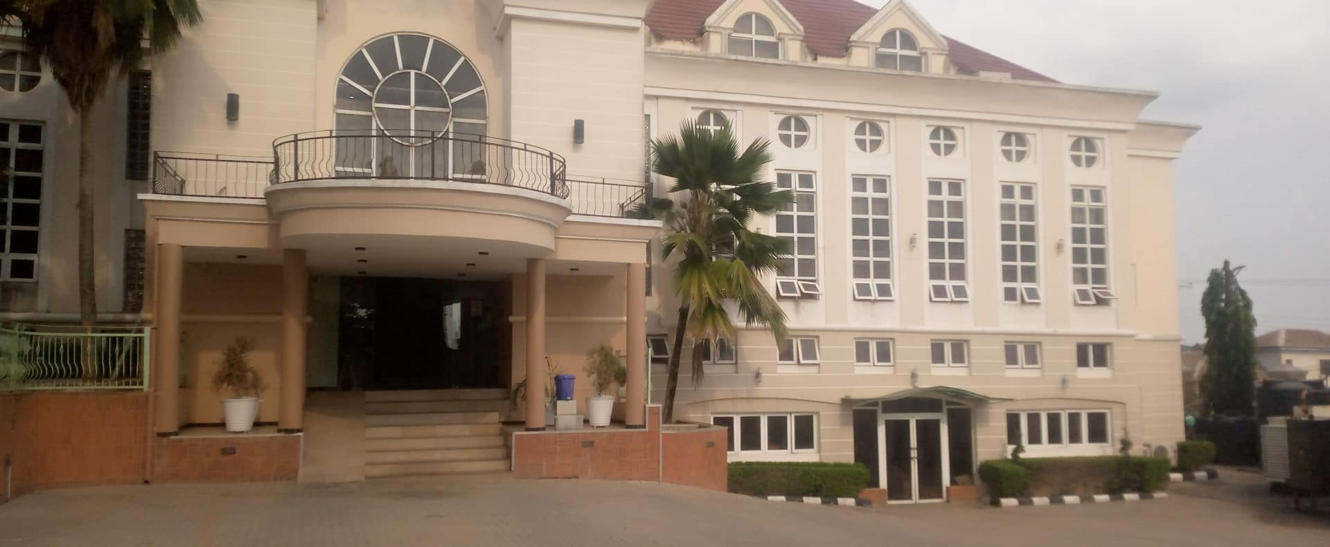 Hotel Royal Cedars Hotel Home Away From Home In Ibadan Oyo Nigeria