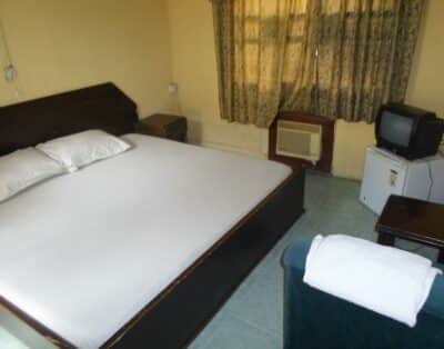 Doubleroom In Best Connection Hotel Ltd In Oshodi-Isolo, Lagos