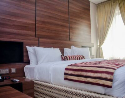 Presidential Suite (with Breakfast) Room In Best Western Plus In Ibadan, Oyo