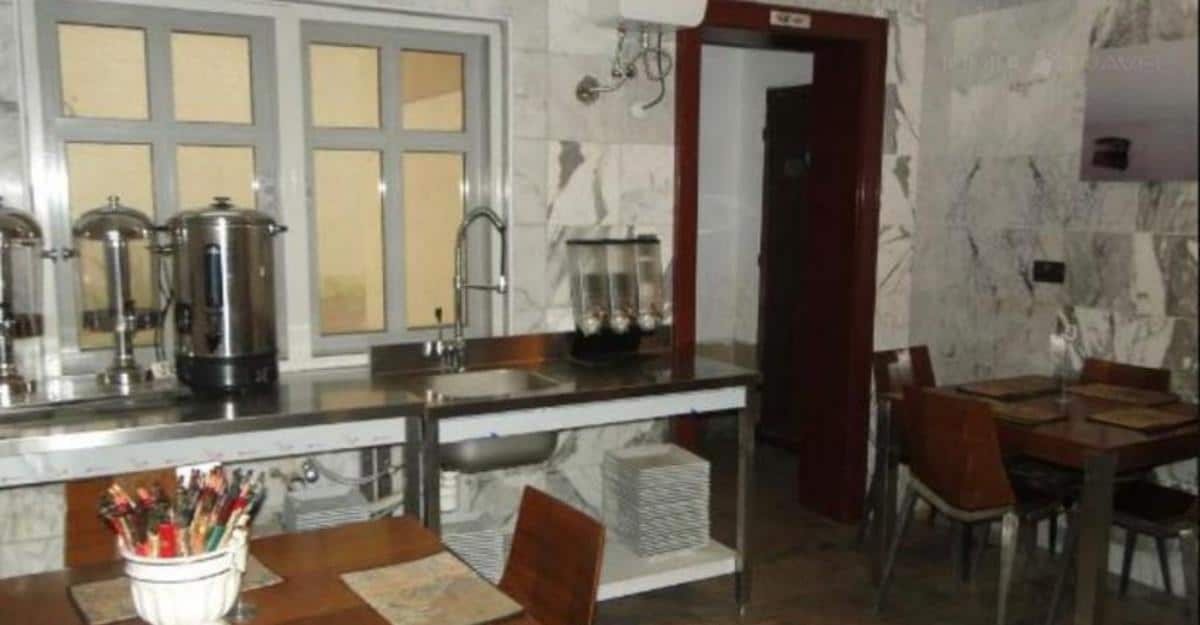 Captobal Plus Inj Diplomatic Room With Balconyin Capital Inn Plus In Ibadan, Oyo ...