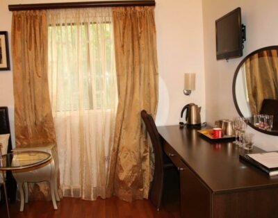 Westhern Room In Capital Lodge In Maitama, Abuja