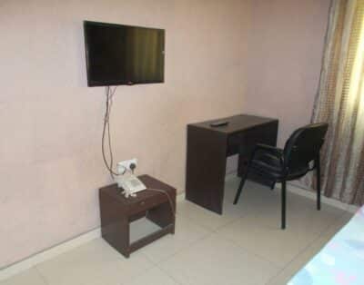 Standard Room In De Bluezzz Hotel In Shomolu, Lagos