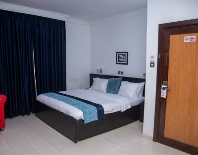 Budget Singleroom In H53 Suites In Ikeja Gra, Lagos