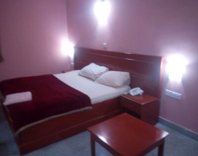 V.i.p Suites(single Occupancy) Room In Hotel Newcastle In Anthony, Lagos