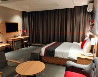 Deluxe Room In Ivy Hotel Emerald In Ikeja Gra, Lagos