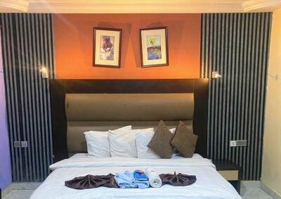 SWEET SPIRIT HOTELS DELUXE ROOM