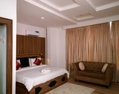 Deluxe Room In Skyview Homes In Wuye, Abuja