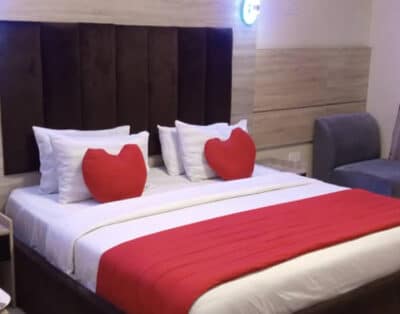 Gold Room In E-Exclusive Hotel In Ibadan, Oyo
