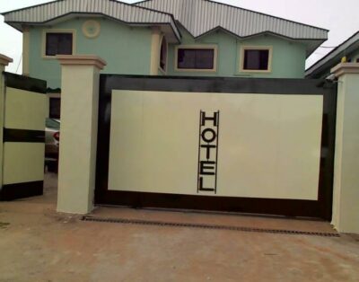 Gold Room In Marvellous Benjis Hotel In Benin, Edo