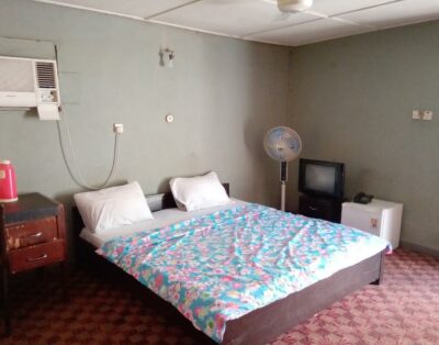 Queen Double Room In Olugbon Hotels In Ogbomosho, Oyo