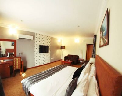 Pearl Room In Pearl Gate Hotel, Wuse Zone 4, Abuja