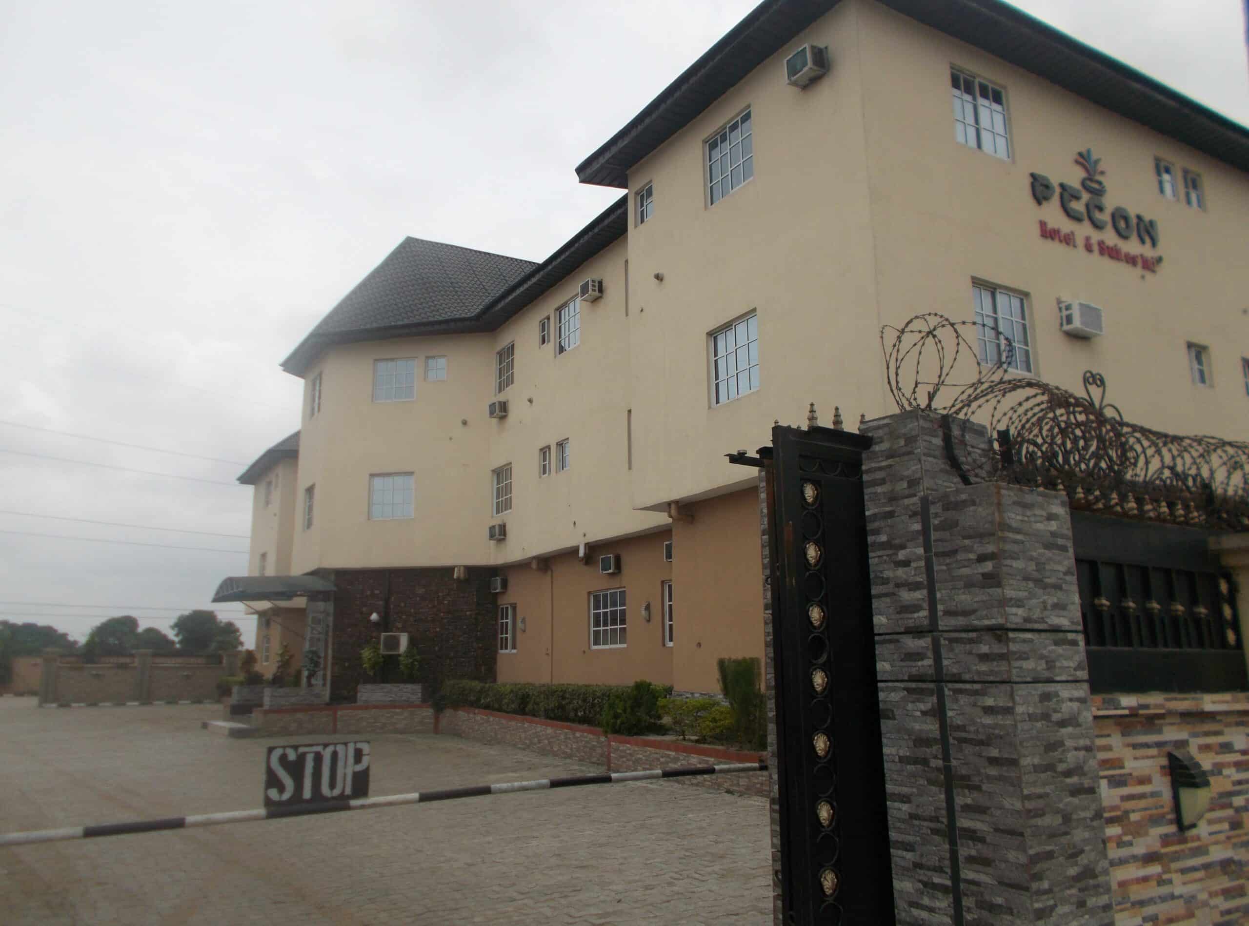 Standard Room In Pecon Hotels In Warri, Delta | Plistbooking.com | 310441