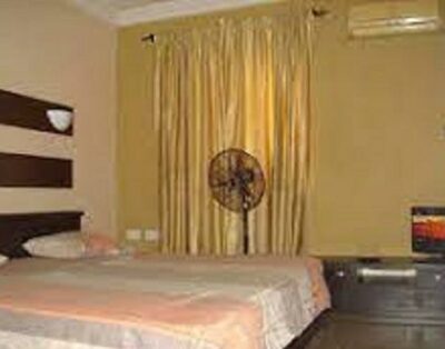 Sunflower Roomsin Quantum Suites In Arepo, Ogun