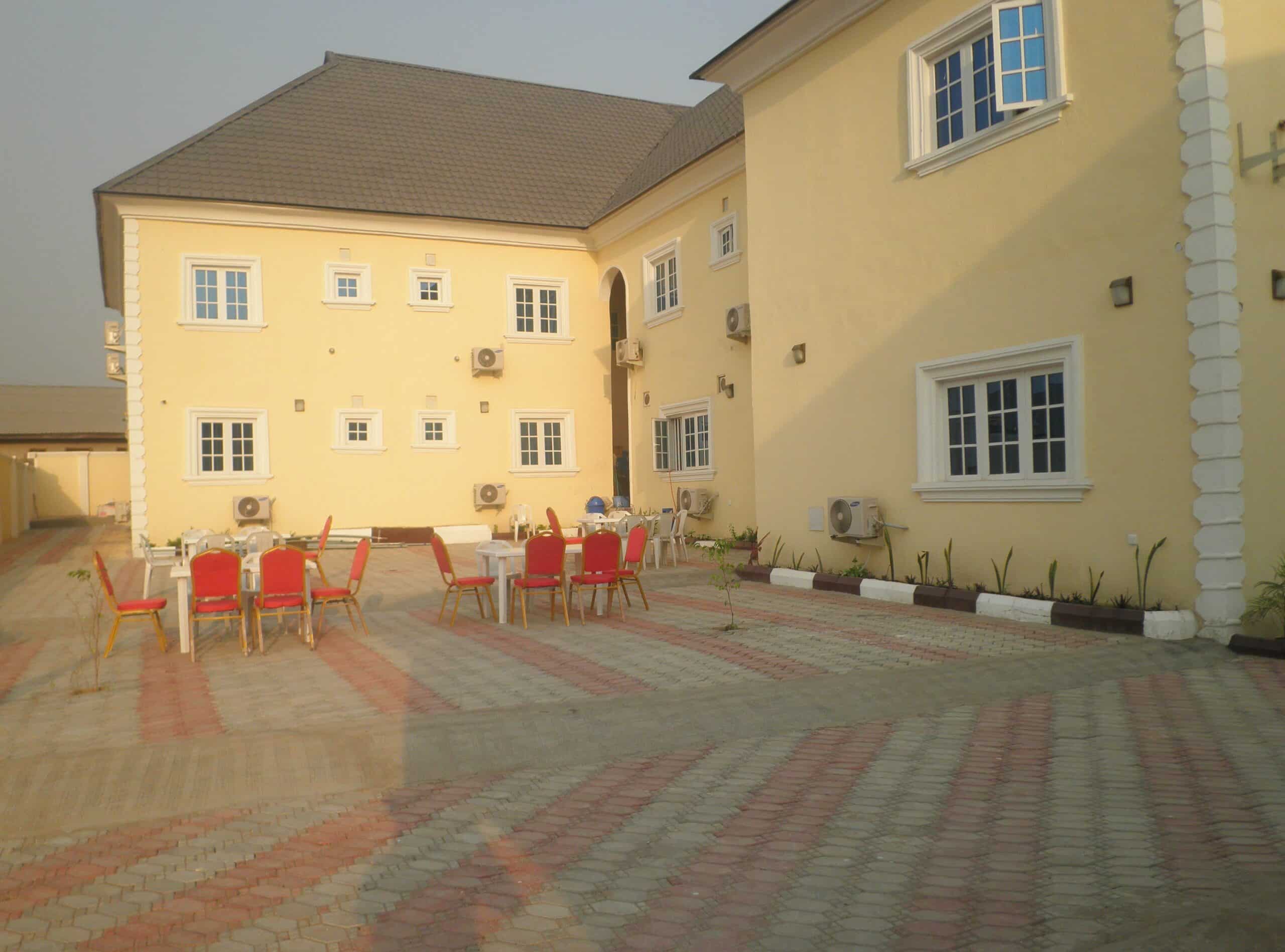 Riyel Rok Economy Suiteroom In Royal Rock Hotel In Ilorin, Kwara | Plistbooking ...