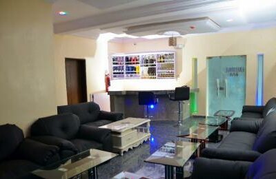 Spark Tower/moon Light/jacuzzi/rose Land/blue Sea Room In Royal Spark Classic Hotel In Itele, Ogun