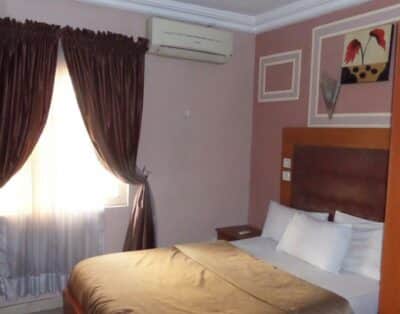 Deluxe Room (queen) In Silver Grandeur Hotel In Ajao Estate, Lagos