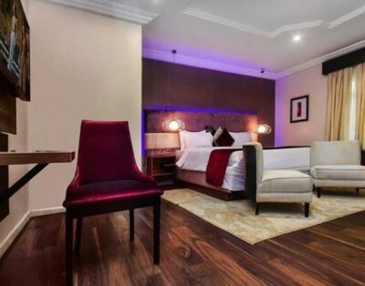 Deluxeroom In Strathaven In Lekki Phase 1, Lagos
