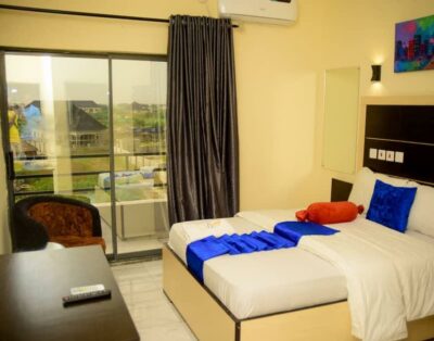 Gold Room In The Arians Hotel And Suites In Udu, Delta