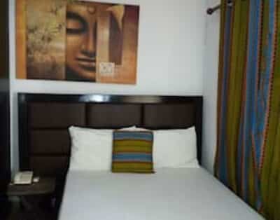 Standard Plusroom In The Bougain Villa In Asaba, Delta