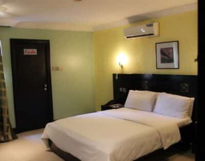 Standard Room In The Hedge Suites In Victoria Island, Lagos