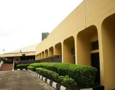 Ambassadorial Suite(refundable Caution Fee Of N5,000) Room In Unilag Guest House In Yaba, Lagos