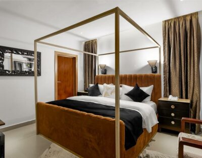 Tropical Bay Room, Empire Room & Pyramid Room(safari, Fantasia, Burj Khalifa, Orient & Ile Ife; Refundable Deposit Of N30,000) Room In Villa Monument Hotel In Victoria Island, Lagos