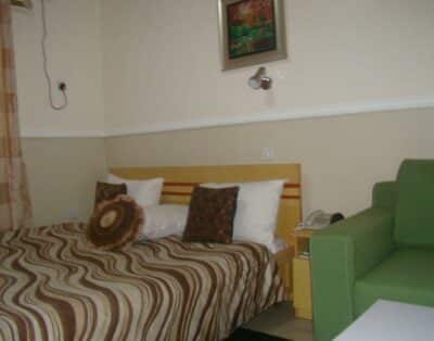 White Plain Suite Room In White Plain Suites In Oshogbo, Osun