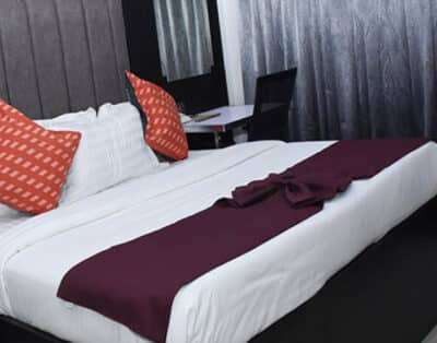 Deluxe Super Room In Saatof Hotel And Suites In Lokoja, Kogi