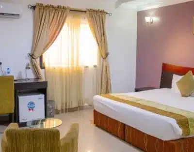 Deluxe Room in Suru Express Plus GRA Ikeja
