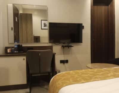 Standard Room At RingRuby Hotel Oduduwa way Ikeja GRA
