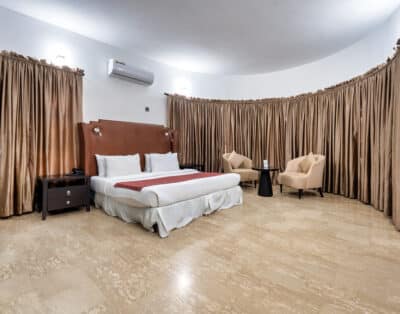 Premium Room In The Guest House In Ikoyi, Lagos