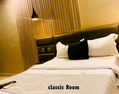 Classic Room in The Willows Nest Hotel Ogbomoso (35k Deposit)