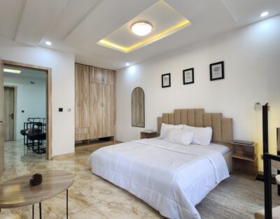 Modern 2 Bedroom Duplex Home with 24hrs Electricity | Pool & Gym | Unlimited Wi-Fi