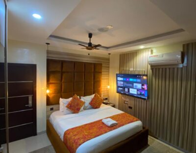 Queen Size Room in Esporta Suite in GRA Ikeja, Lagos