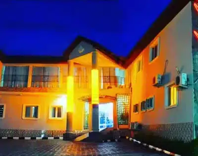 Luxury Suite Room In Courtyard Marquee Suites In Abeokuta, Ogun