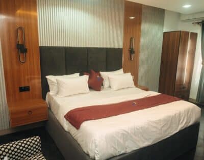 Deluxe Executive Room in Muster Point Hotel And Suites in Port Harcourt