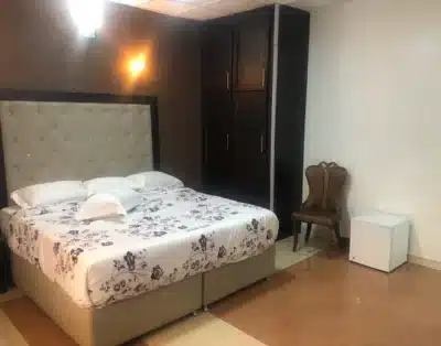 Double Standard Room in De’ Bakers Suites in Ikeja, Lagos