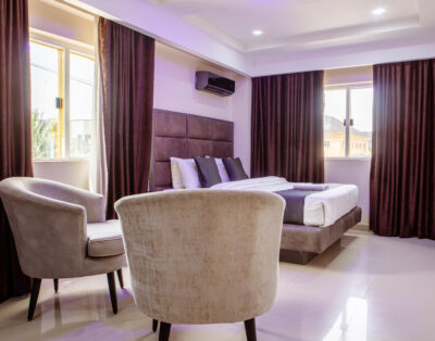 Luxury Deluxe Room at Romeneo Grand Royal Hotel